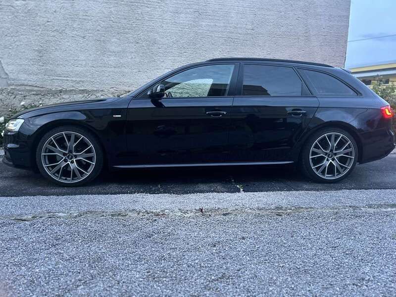 Gebruikt 2013 Audi A4 Black Edition Stationwagen | € 12.450 (Iets duurder) - Afbeelding 1/4