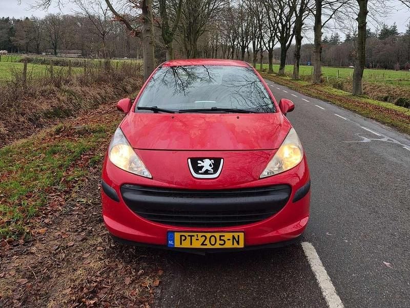 Rood Gebruikt 2006 Peugeot 207 Hatchback | € 1.000 (Super prijs) - Afbeelding 1/4