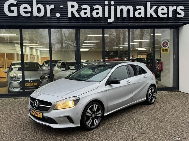 Grijs Gebruikt 2016 Mercedes A200 Ambition Hatchback | € 9.900 (Goede deal) - Afbeelding 1/4