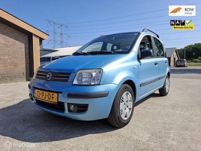 Blauw Gebruikt 2004 Fiat Panda Dynamic Hatchback | € 1.599 (Eerlijke prijs) - Afbeelding 1/4