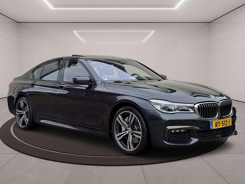 Occasion BMW 750 Executive 449 PK (330 kW) 2018 Zwart Sedan