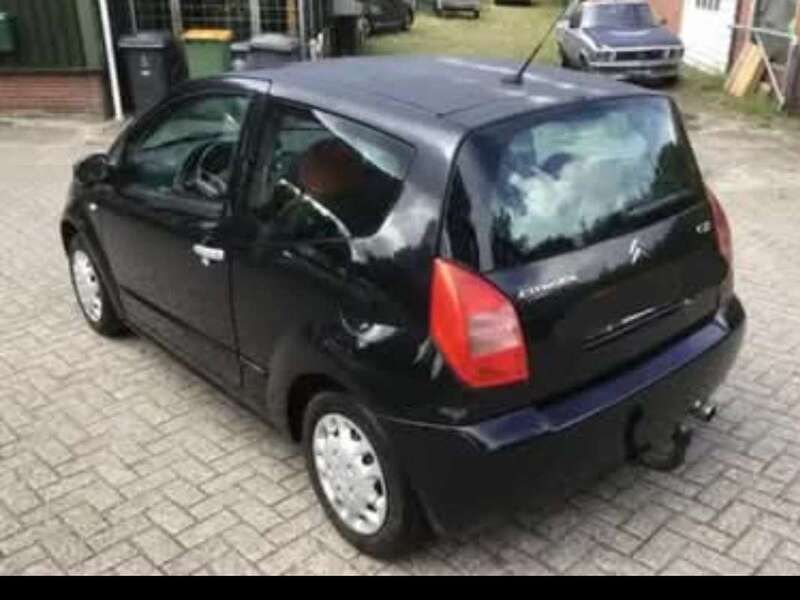 Zwart Gebruikt 2003 Citroën C2 Hatchback | € 695 (Goede deal) - Afbeelding 1/4