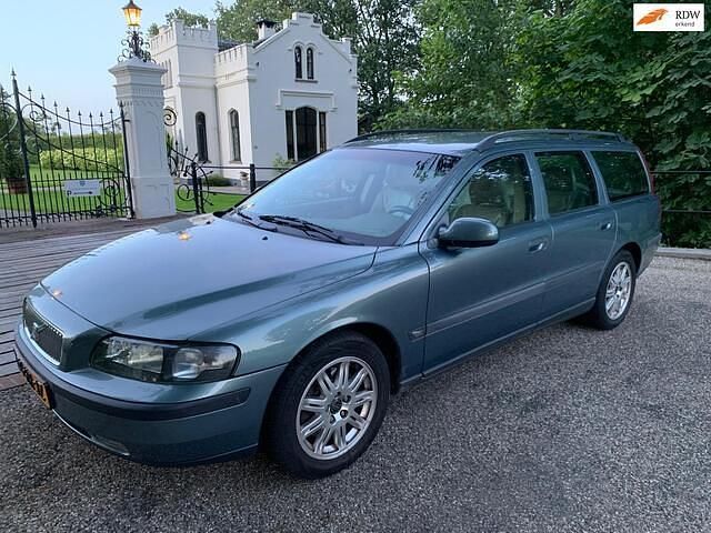 Groen Occasion 2001 Volvo V70 Ocean Race Stationwagen | € 3.750 (Iets duurder) - Afbeelding 1/4