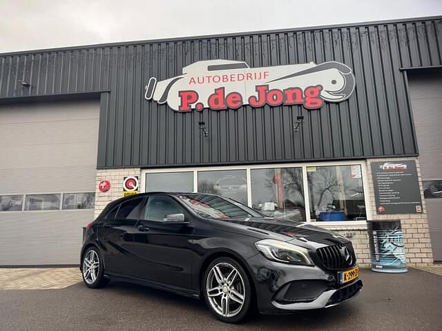 Occasion Mercedes A180 AMG 123 PK (90 kW) 2017 Zwart Hatchback