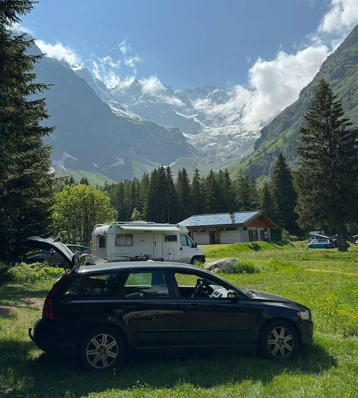 Zwart Occasion 2008 Volvo V50 Stationwagen | € 2.150 (Super prijs) - Afbeelding 1/4