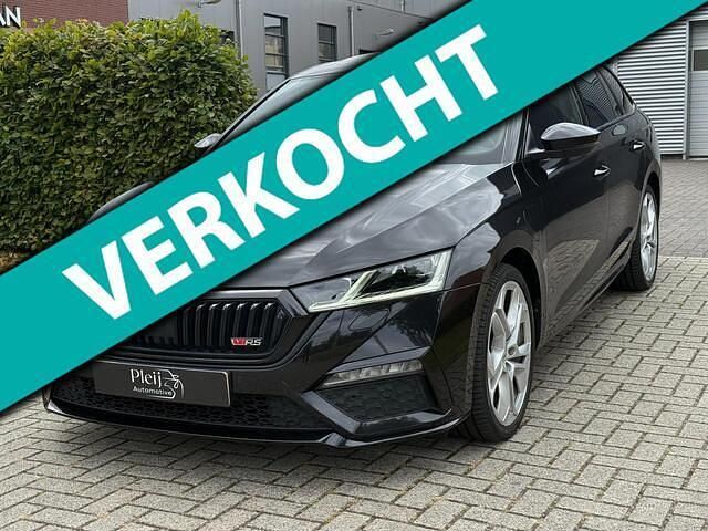 Zwart Gebruikt 2020 Skoda Octavia Business Line Stationwagen | € 24.900 (Duur) - Afbeelding 1/4