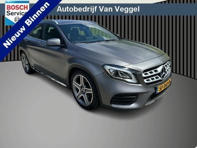 Grijs Gebruikt 2018 Mercedes GLA200 Business SUV | € 20.950 (Goede deal) - Afbeelding 1/4