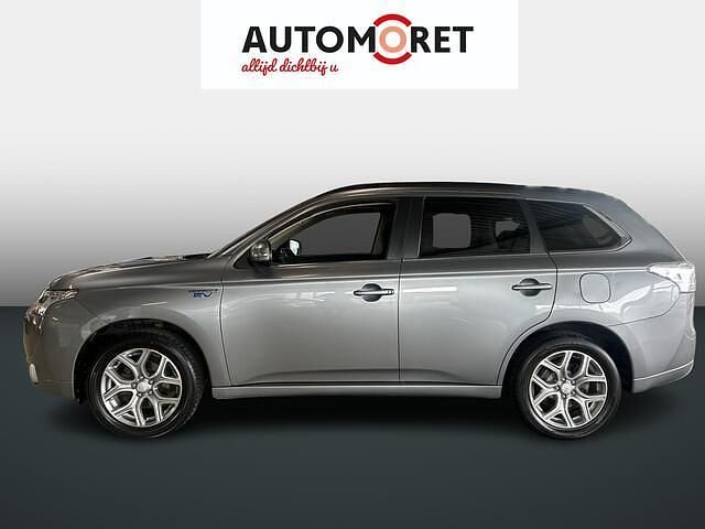 Grijs Gebruikt 2014 Mitsubishi Outlander Instyle SUV | € 11.950 (Duur) - Afbeelding 1/4