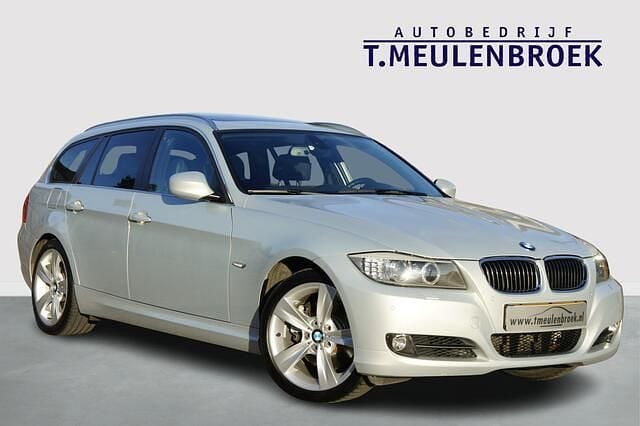 Occasion BMW 330 272 PK (200 kW) 2010 Grijs (metallic) Stationwagen