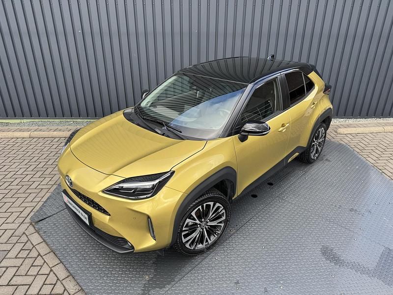 Occasion Toyota Yaris Cross Executive 116 PK (85 kW) 2022 Goud SUV