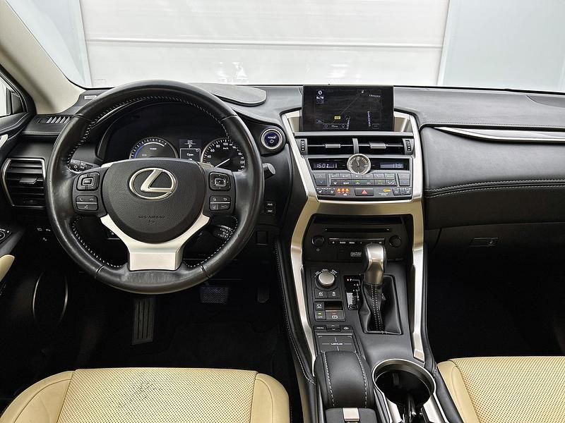 Occasion Lexus NX300h President Line 197 PK (144 kW) 2015 Bruin SUV