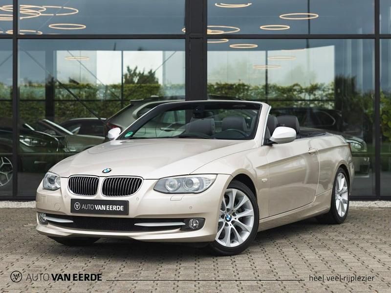 Zilver Gebruikt 2012 BMW 325 Cabriolet Cabriolet | € 23.950 - Afbeelding 1/4