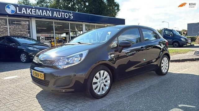 Zwart Gebruikt 2011 Kia Rio Hatchback | € 6.950 - Afbeelding 1/4