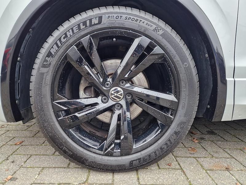Occasion VW Tiguan R-line 150 PK (110 kW) 2021 Grijs (metallic) SUV