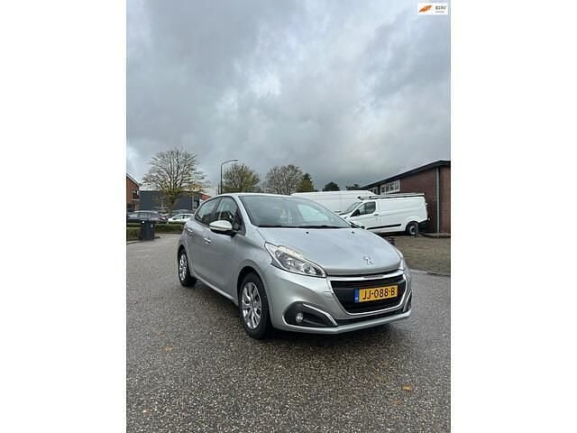 Grijs Gebruikt 2016 Peugeot 208 Hatchback | € 4.000 (Super prijs) - Afbeelding 1/4