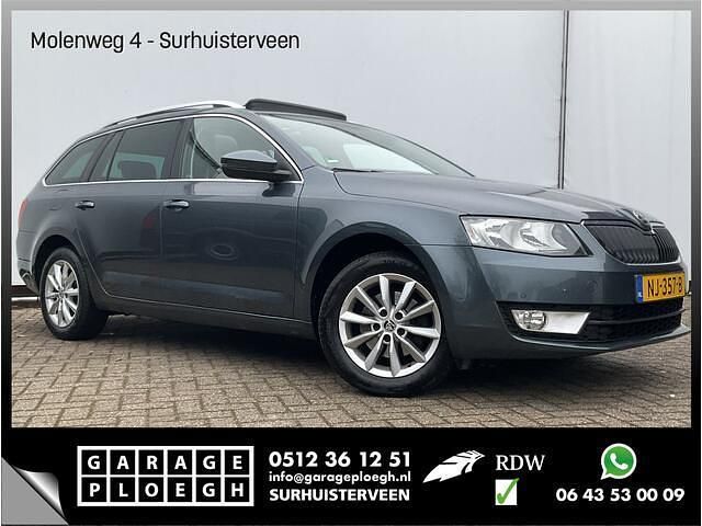 Grijs (metallic) Occasion 2017 Skoda Octavia Business Line Stationwagen | € 11.700 (Eerlijke prijs) - Afbeelding 1/4