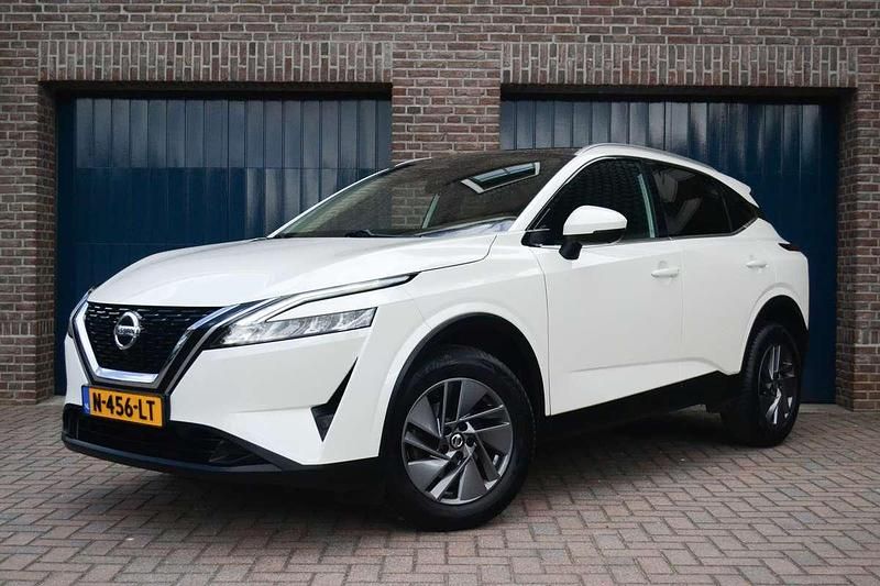 Wit, metallic lak Gebruikt 2021 Nissan Qashqai Acenta SUV | € 20.750 (Iets duurder) - Afbeelding 1/4