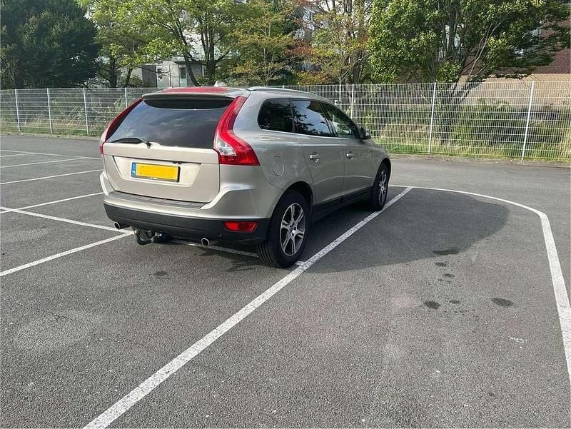 Gebruikt 2011 Volvo XC60 SUV | € 12.500 - Afbeelding 1/4