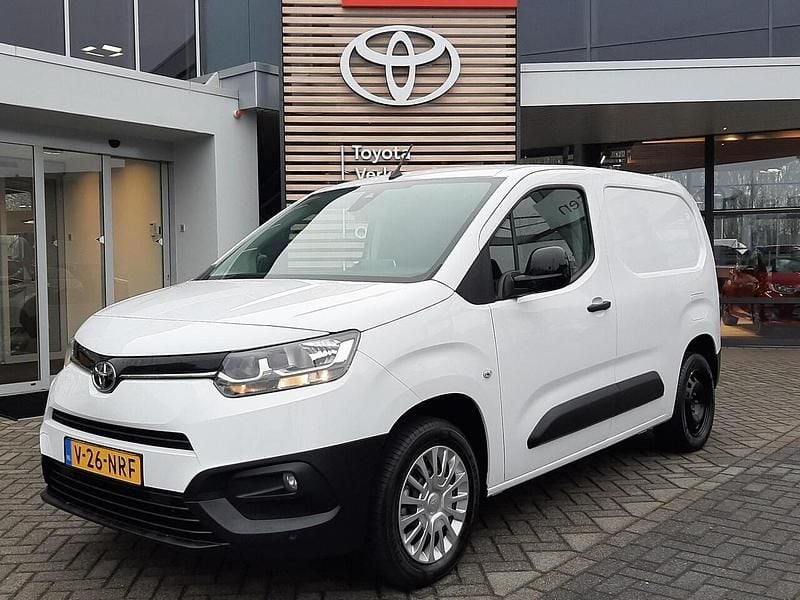Wit Occasion 2024 Toyota Proace City City MPV | € 15.288 (Super prijs) - Afbeelding 1/4