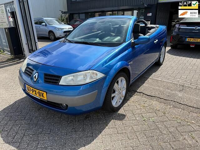 Blauw, metallic lak Gebruikt 2005 Renault Mégane Cabriolet Luxe Cabriolet | € 1.350 (Goede deal) - Afbeelding 1/4