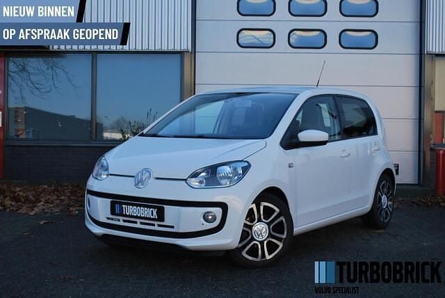 Wit Gebruikt 2013 VW up! high up! Hatchback | € 5.995 (Goede deal) - Afbeelding 1/4