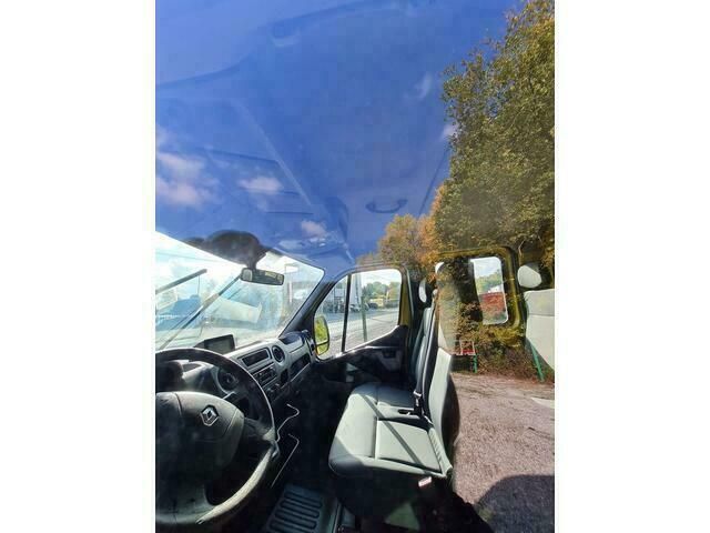 Occasion Renault Master 101 PK (74 kW) 2011 Geel Van