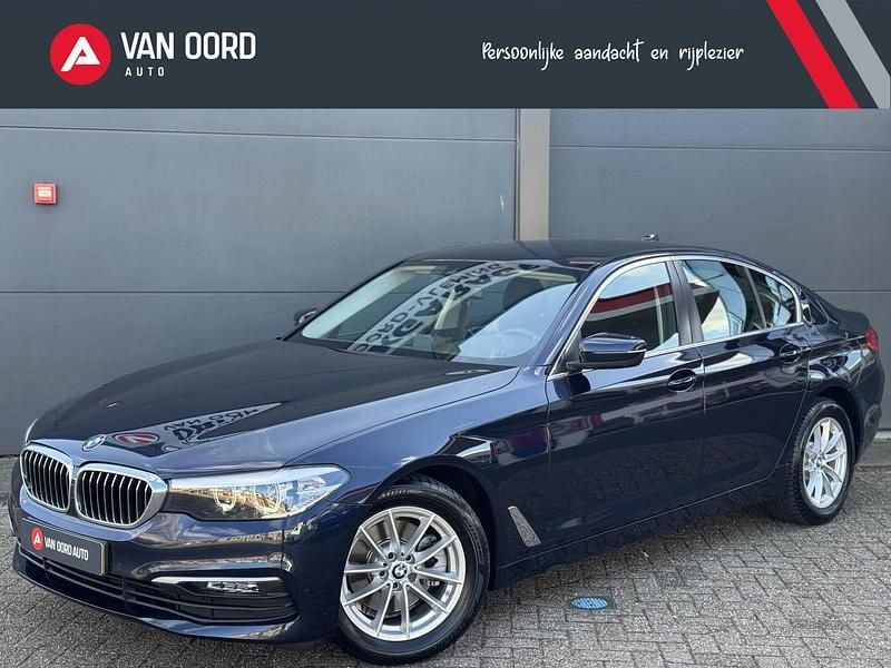 Blauw Gebruikt 2020 BMW 520 Executive Sedan | € 25.440 (Super prijs) - Afbeelding 1/4