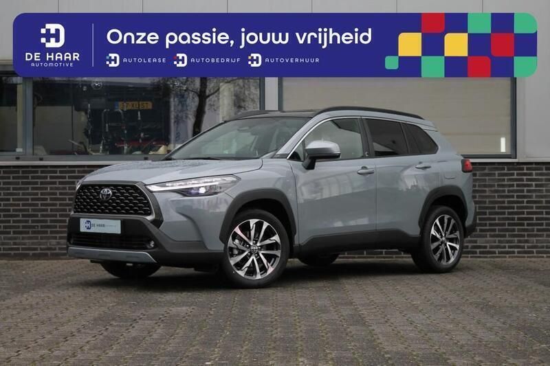 Grijs Gebruikt 2024 Toyota Corolla Cross Team SUV | € 39.900 (Duur) - Afbeelding 1/4