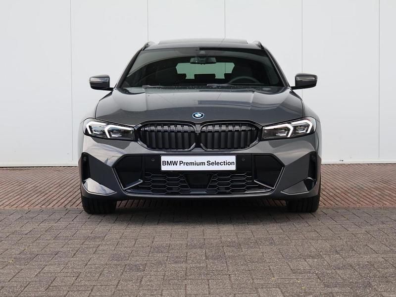 Occasion BMW 330e M Sport 292 PK (214 kW) 2025 Grijs Stationwagen
