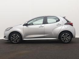 Occasion Toyota Yaris 125 PK (91 kW) 2024 Grijs metallic Hatchback