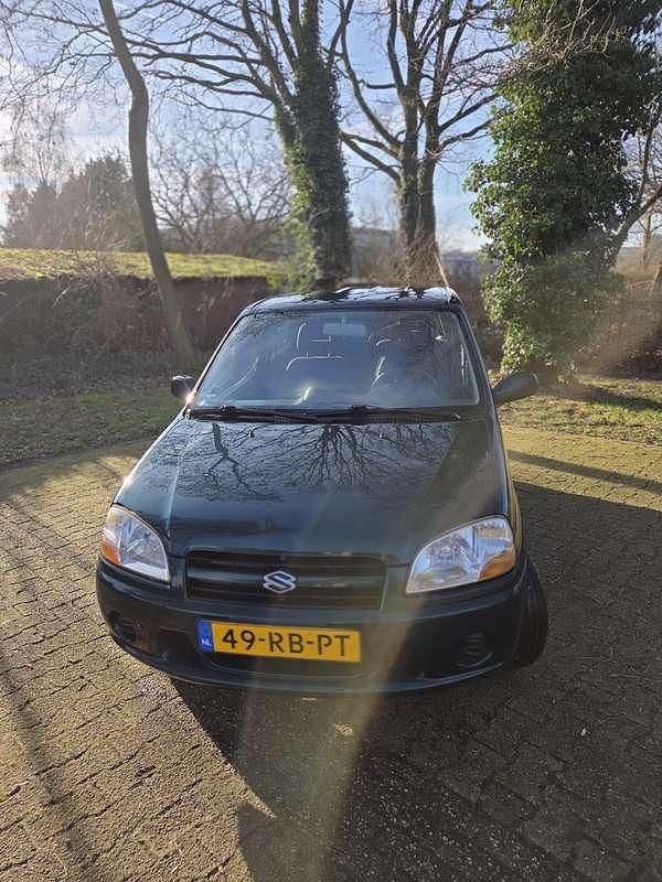 Groen Occasion 2005 Suzuki Ignis GL | € 675 (Goede deal) - Afbeelding 1/4