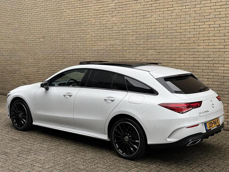 Occasion Mercedes CLA250 Shooting Brake AMG line 218 PK (160 kW) 2022 Wit Stationwagen