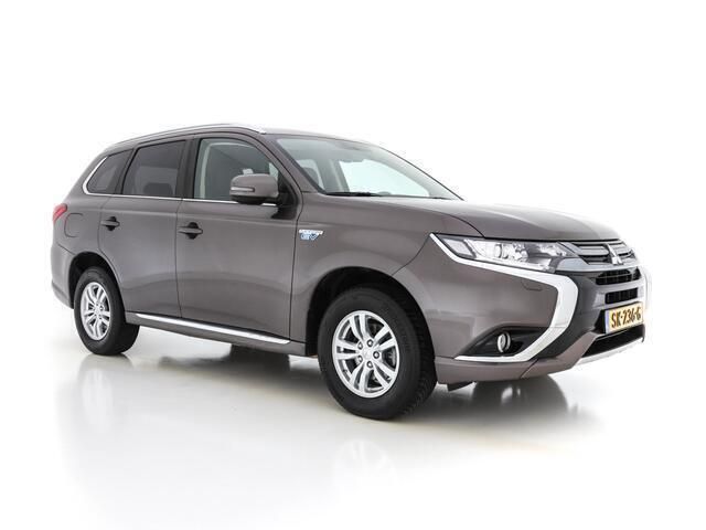 Bruin Occasion 2018 Mitsubishi Outlander SUV | € 14.745 (Eerlijke prijs) - Afbeelding 1/4
