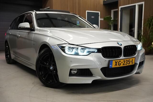 Occasion BMW 318 M Sport 136 PK (100 kW) 2019 Grijs Stationwagen