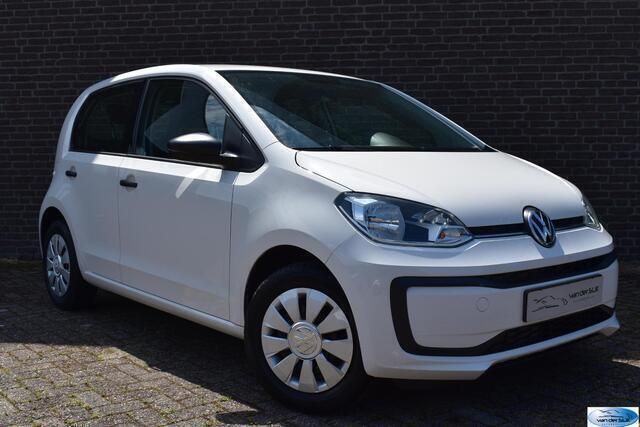Wit Gebruikt 2018 VW up! take up! Hatchback | € 8.450 (Eerlijke prijs) - Afbeelding 1/4