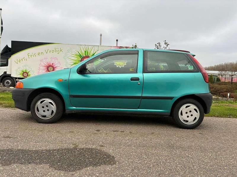 Occasion Fiat Punto S 54 PK (39 kW) 1996 Blauw Hatchback