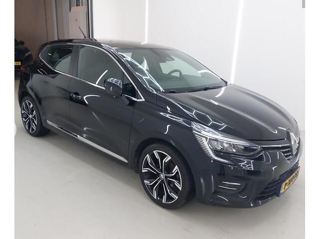 Occasion Renault Clio V Intens 91 PK (66 kW) 2022 Zwart (metallic) Hatchback