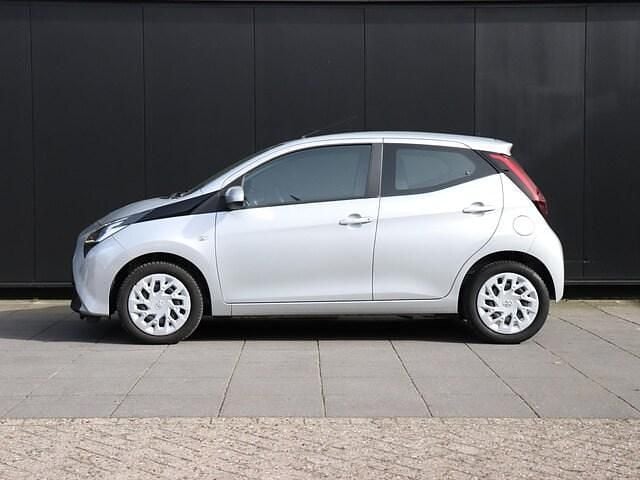 Occasion Toyota Aygo X-play 2022 Grijs Hatchback