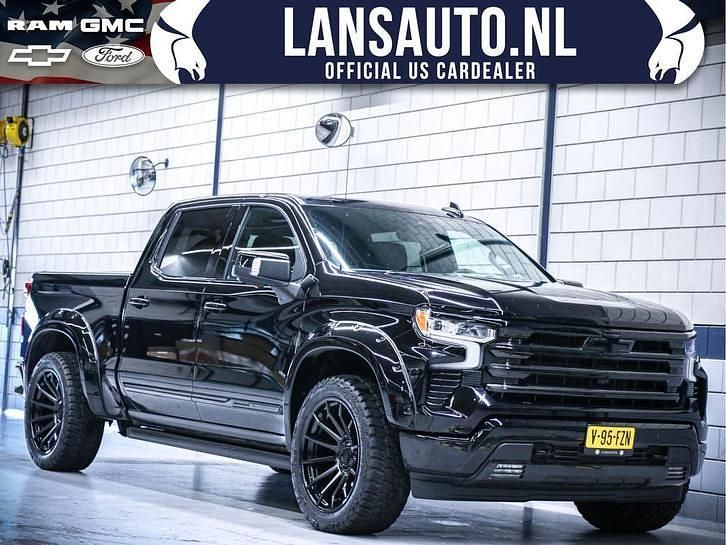 Zwart Occasion 2024 Chevrolet Silverado Pickup | € 76.950 (Iets duurder) - Afbeelding 1/4