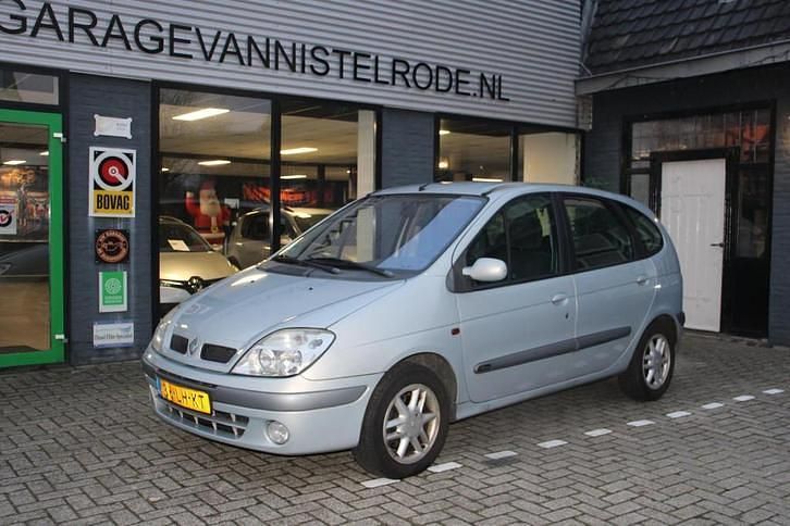 Gebruikt 2003 Renault Scénic Dynamique MPV | € 795 - Afbeelding 1/4