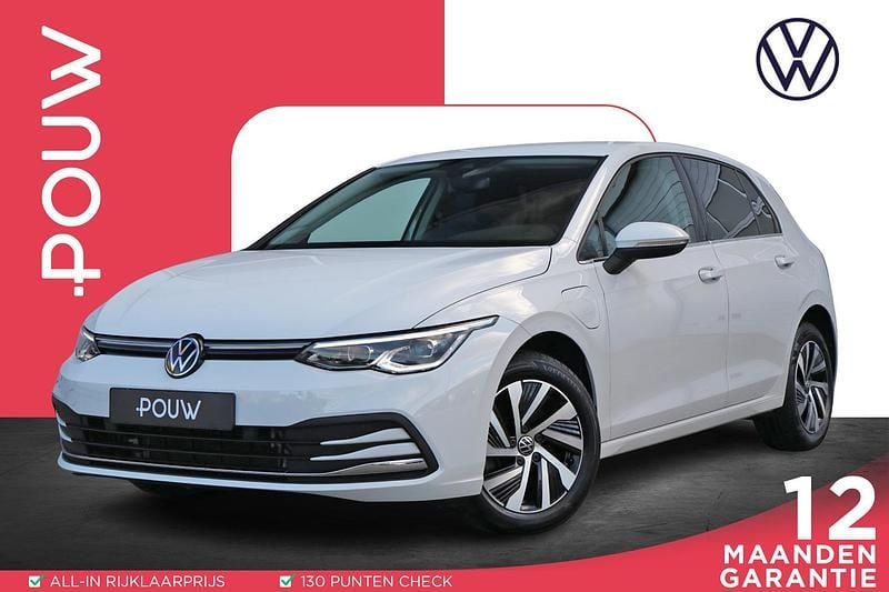 Wit Gebruikt 2022 VW Golf VIII Style Hatchback | € 24.250 (Goede deal) - Afbeelding 1/4