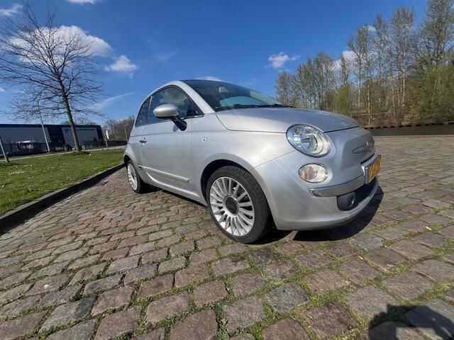 Grijs Gebruikt 2010 Fiat 500 Lounge Hatchback | € 5.999 (Eerlijke prijs) - Afbeelding 1/4