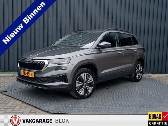 Grijs Gebruikt 2023 Skoda Karoq Business Line SUV | € 29.945 (Goede deal) - Afbeelding 1/4