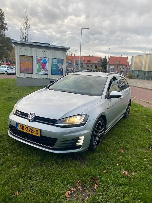 Gebruikt 2015 VW Golf VII Stationwagen | € 10.000 (Super prijs) - Afbeelding 1/4