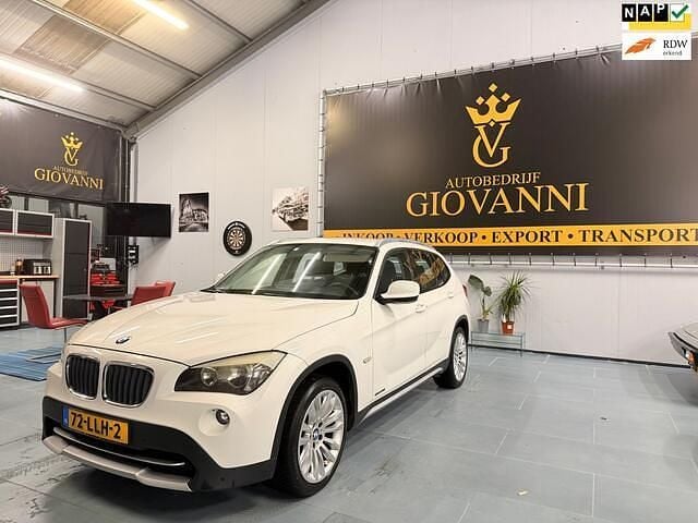 Wit Occasion 2010 BMW X1 SUV | € 6.950 (Goede deal) - Afbeelding 1/4