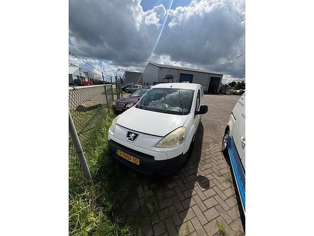 Wit Gebruikt 2010 Peugeot Partner Van | € 1.499 (Super prijs) - Afbeelding 1/4
