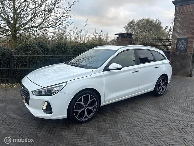 Occasion Hyundai i30 Premium 120 PK (88 kW) 2018 Wit Hatchback