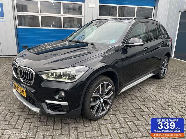 Zwart Gebruikt 2019 BMW X1 Comfort Edition SUV | € 20.950 (Eerlijke prijs) - Afbeelding 1/4