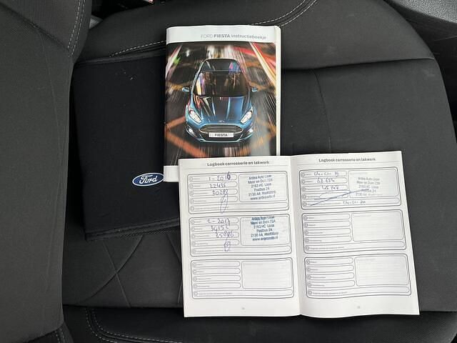 Occasion Ford Fiesta Style 65 PK (47 kW) 2015 Rood Hatchback