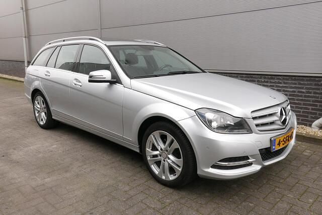 Grijs Occasion 2012 Mercedes C180 Avantgarde Stationwagen | € 11.750 (Eerlijke prijs) - Afbeelding 1/4